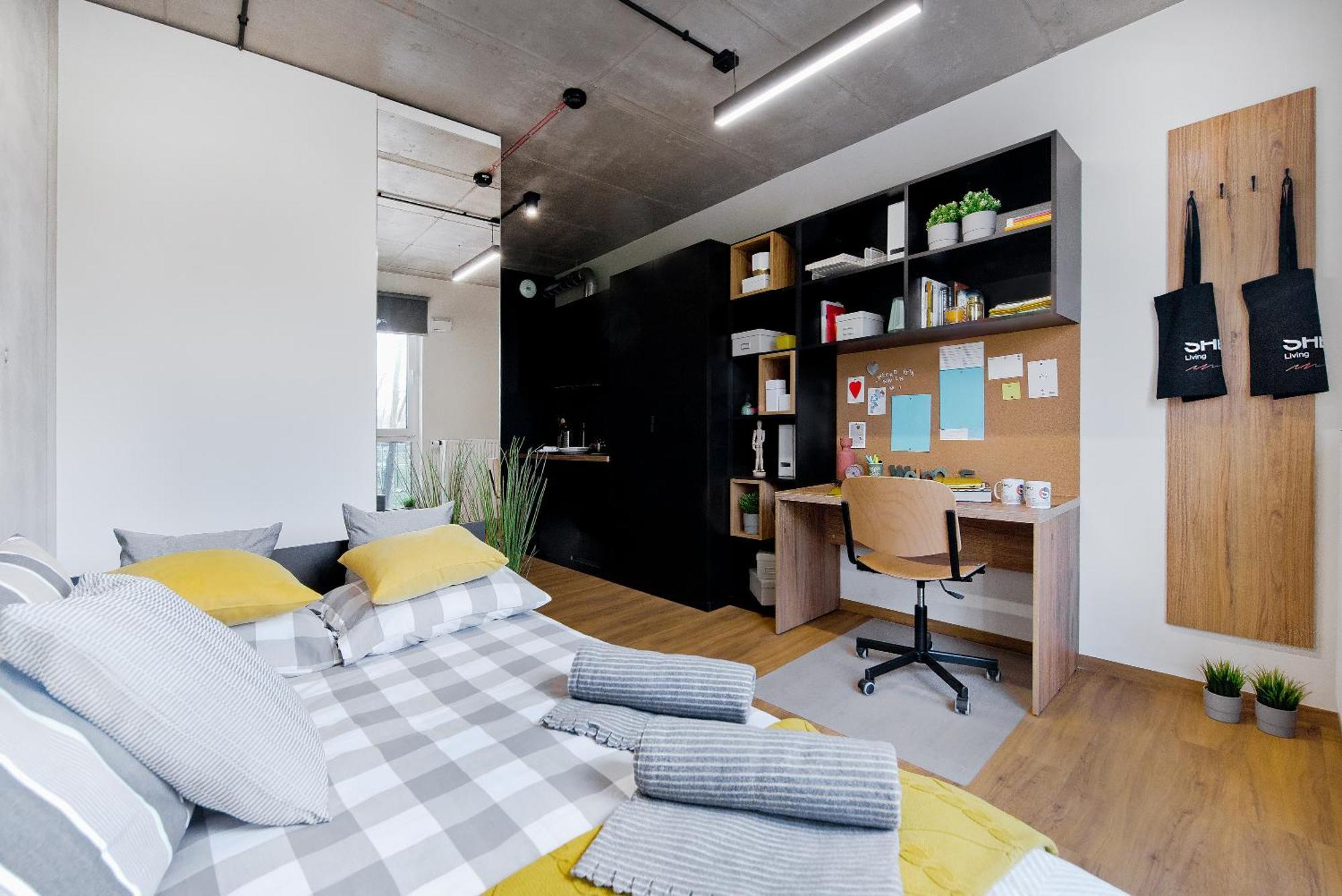 Shed Living Krakow Aparthotel Exteriör bild